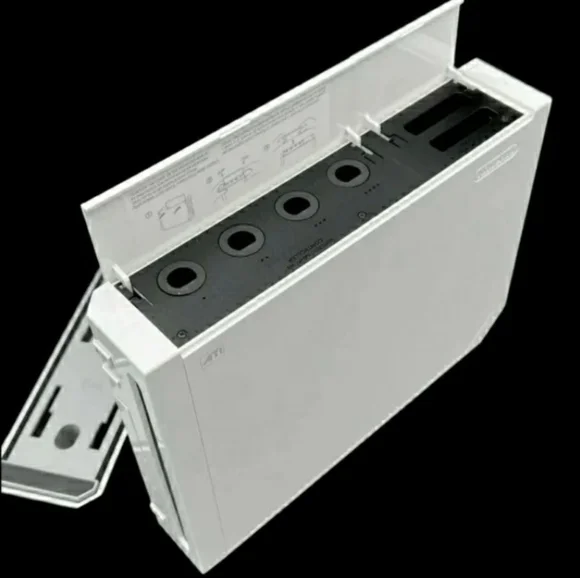 Nintendo Wii Console RVL-001 (GameCube Compatible) Bundle White - Picture 4 of 11